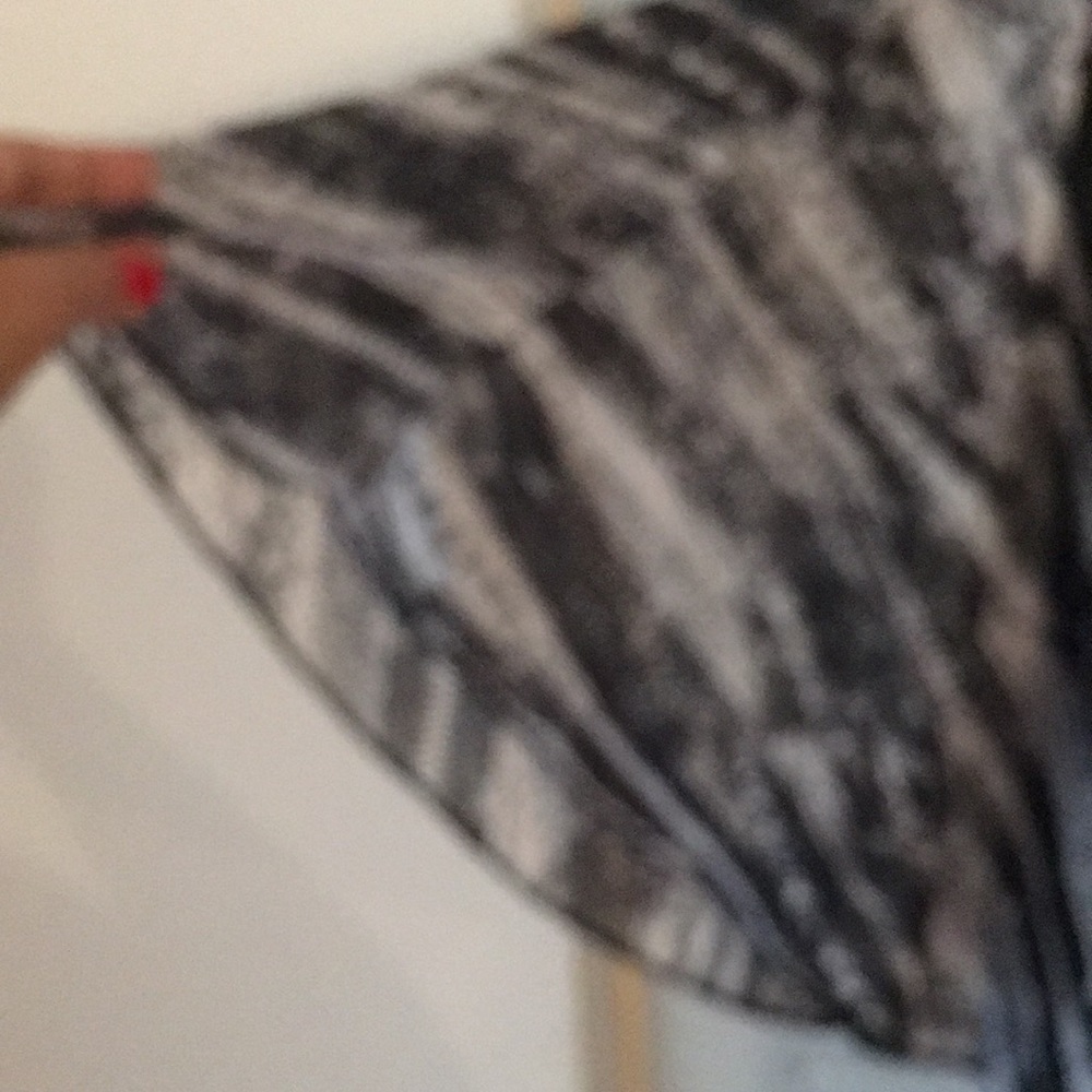 Blouse - Picture 3 of 4